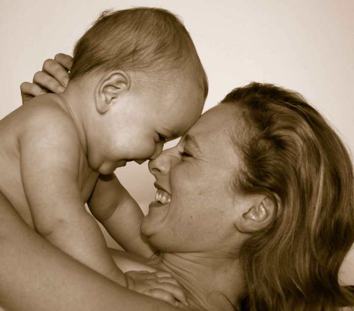 Transmission empathique des émotions mère-enfant